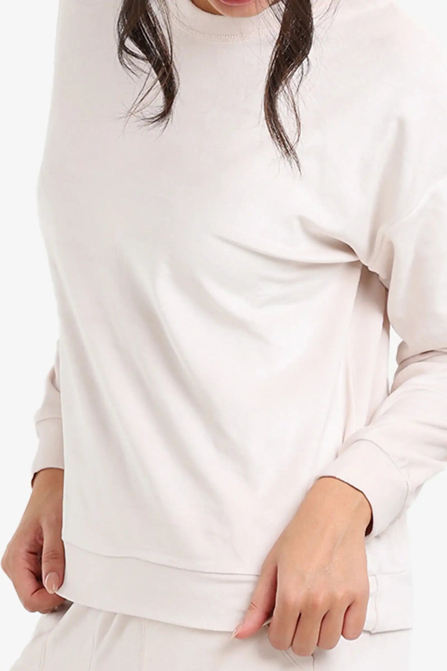 طقم بيجامة برقبة دائرية