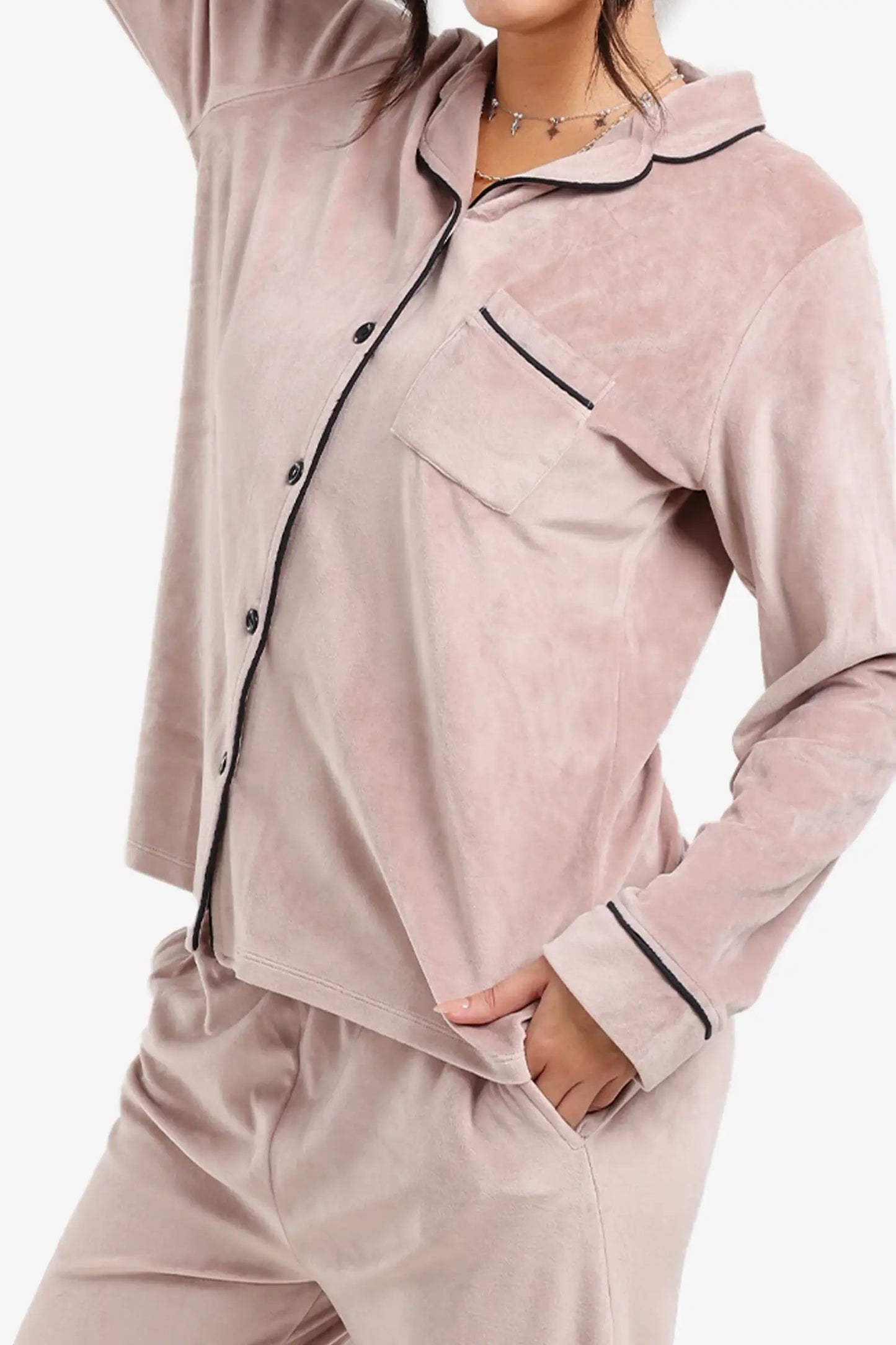 طقم بيجاما مخملي