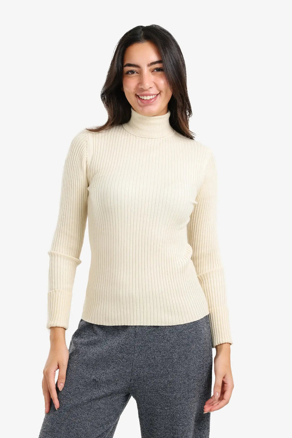 Ribbed pullover with a round neck