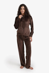 طقم بيجامة مخملي برقبة عالية