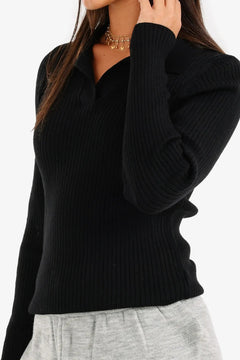 Ribbed pullover with collar