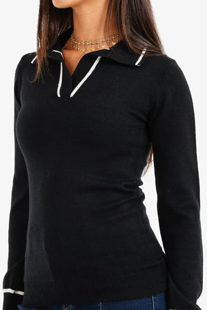 Knitted sweater with a contrasting panel