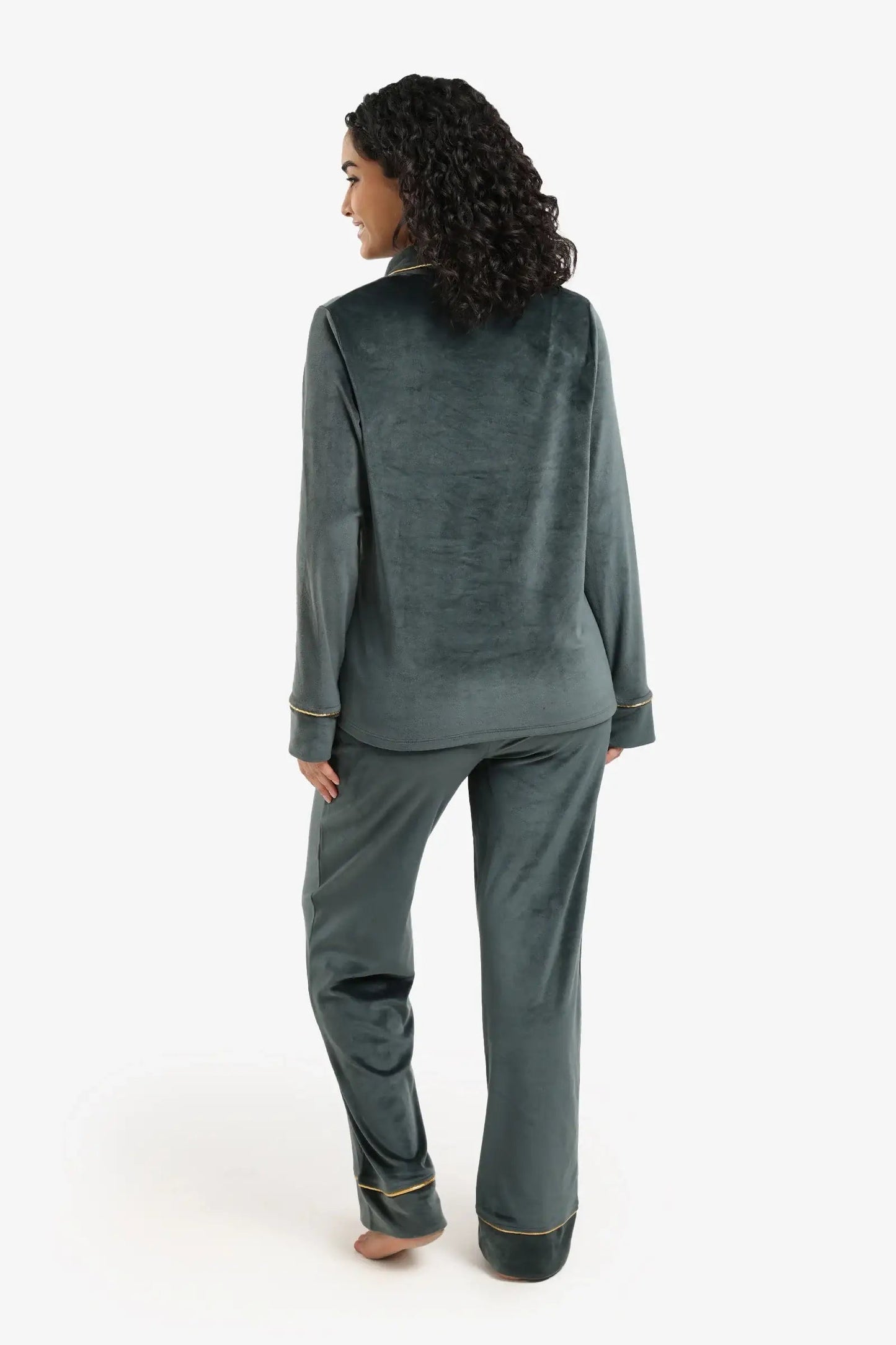 طقم بيجامة مخملية مزدوجة الصدر