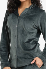 طقم بيجامة كلاسيكي مخملي