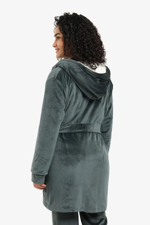 رداء مبطن مخملي بغطاء للرأس