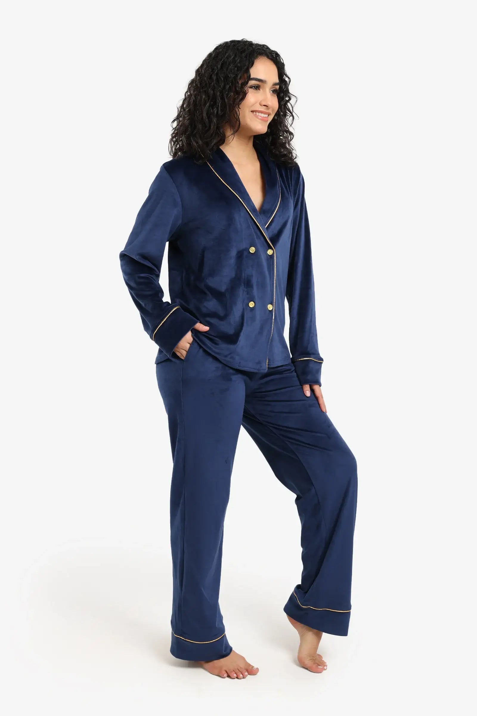 طقم بيجامة مخملية مزدوجة الصدر