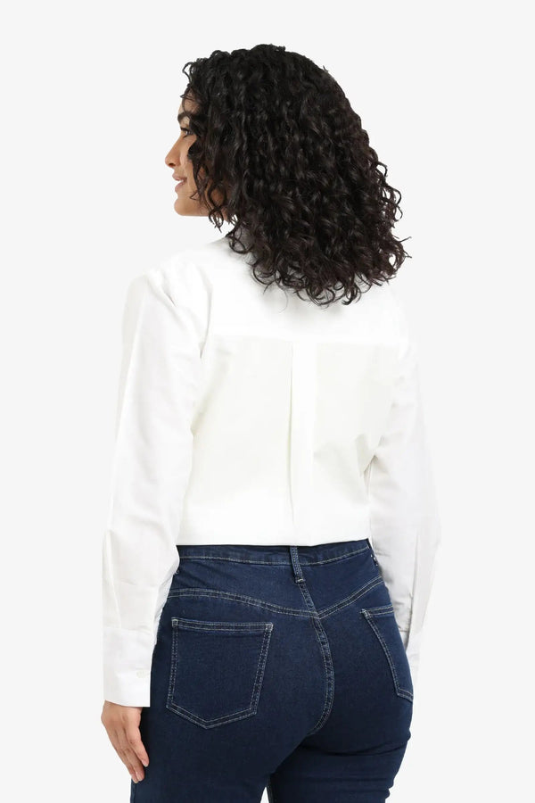 Comfortable shirt with a classic collar