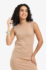 فستان ذو حواف مضلعة