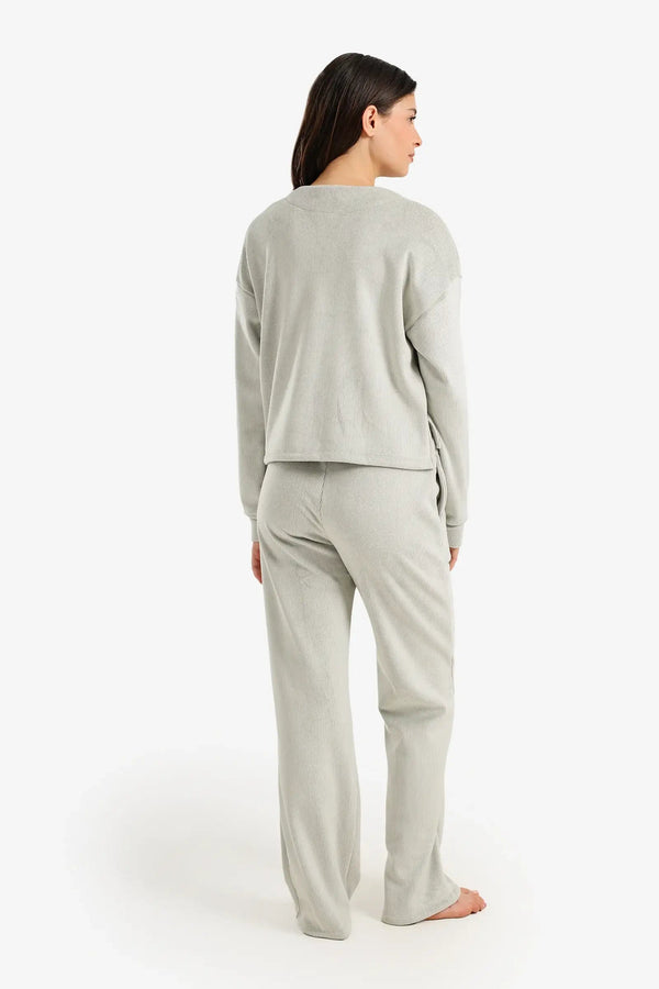 طقم بيجامة مخملية مضلعة