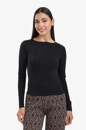Boat Neck بياقة   slim fit توب