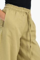 بنطال بخصر عالي و مطاطي - Carinasaudi.com