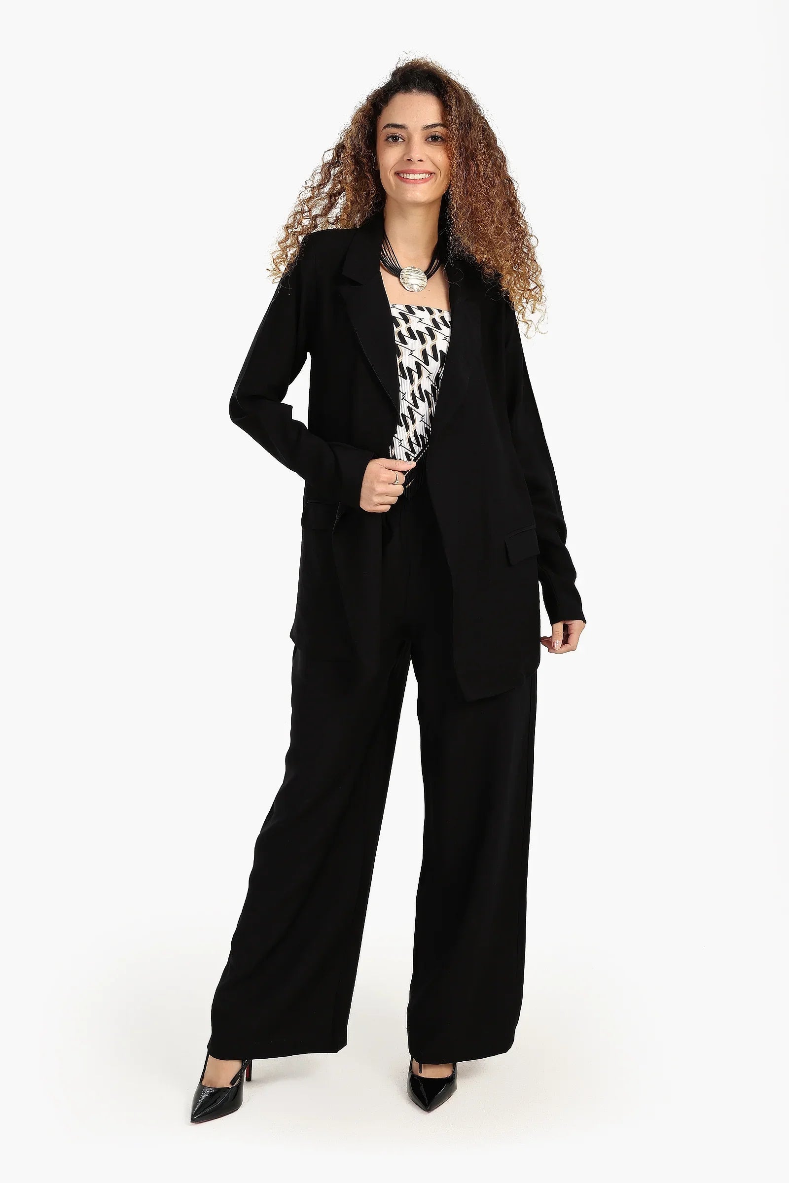 بنطال بخصر عالي و بقصة ساق واسعة - Carinasaudi.com