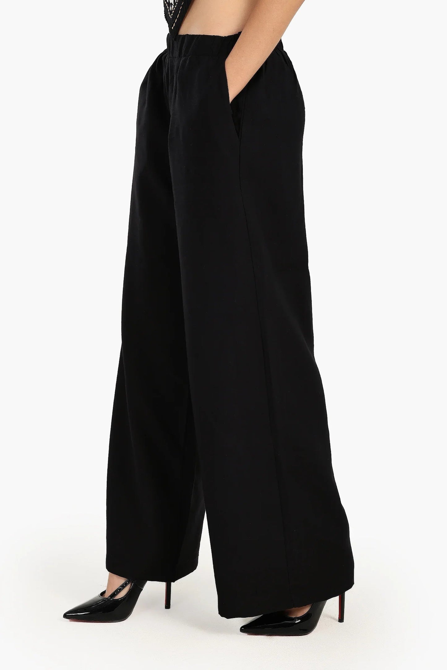 بنطال بخصر عالي و بقصة ساق واسعة - Carinasaudi.com