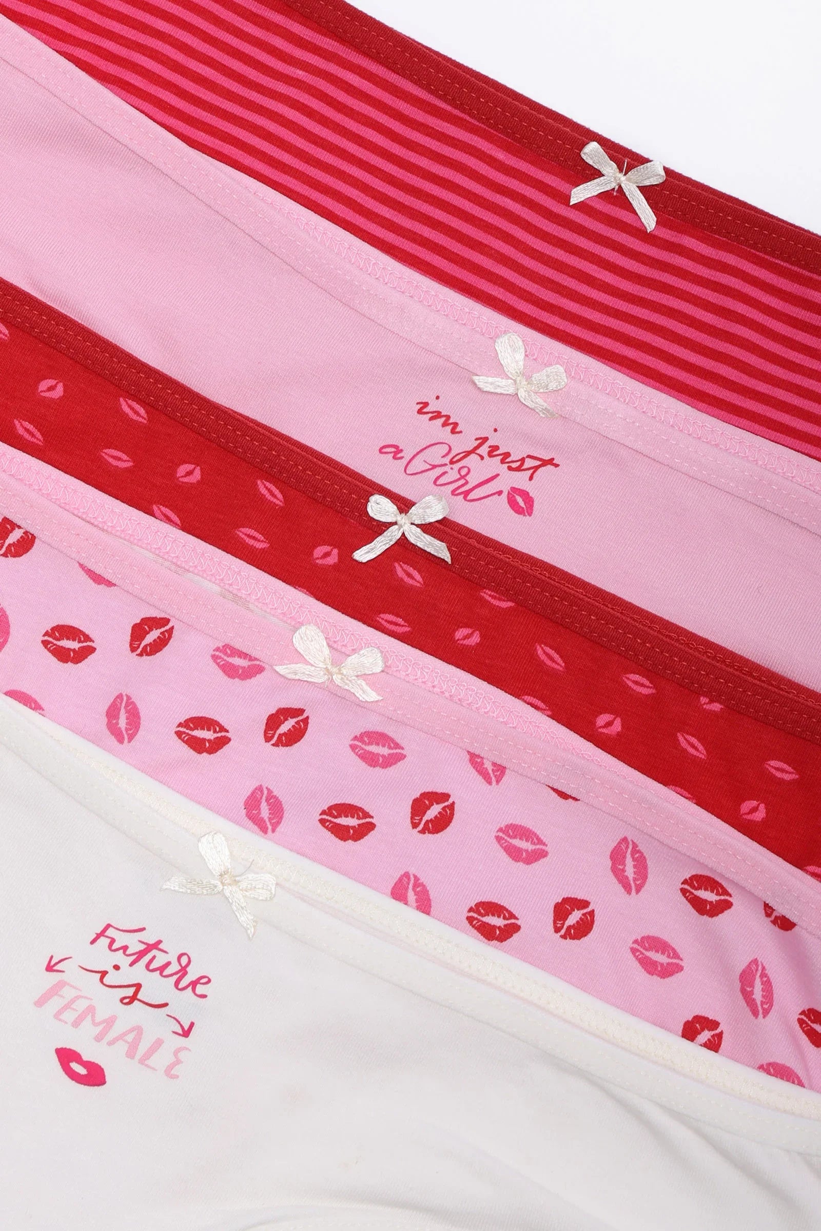 عبوة من ٥ سراويل داخلية بيكيني ملونة - Carinasaudi.com