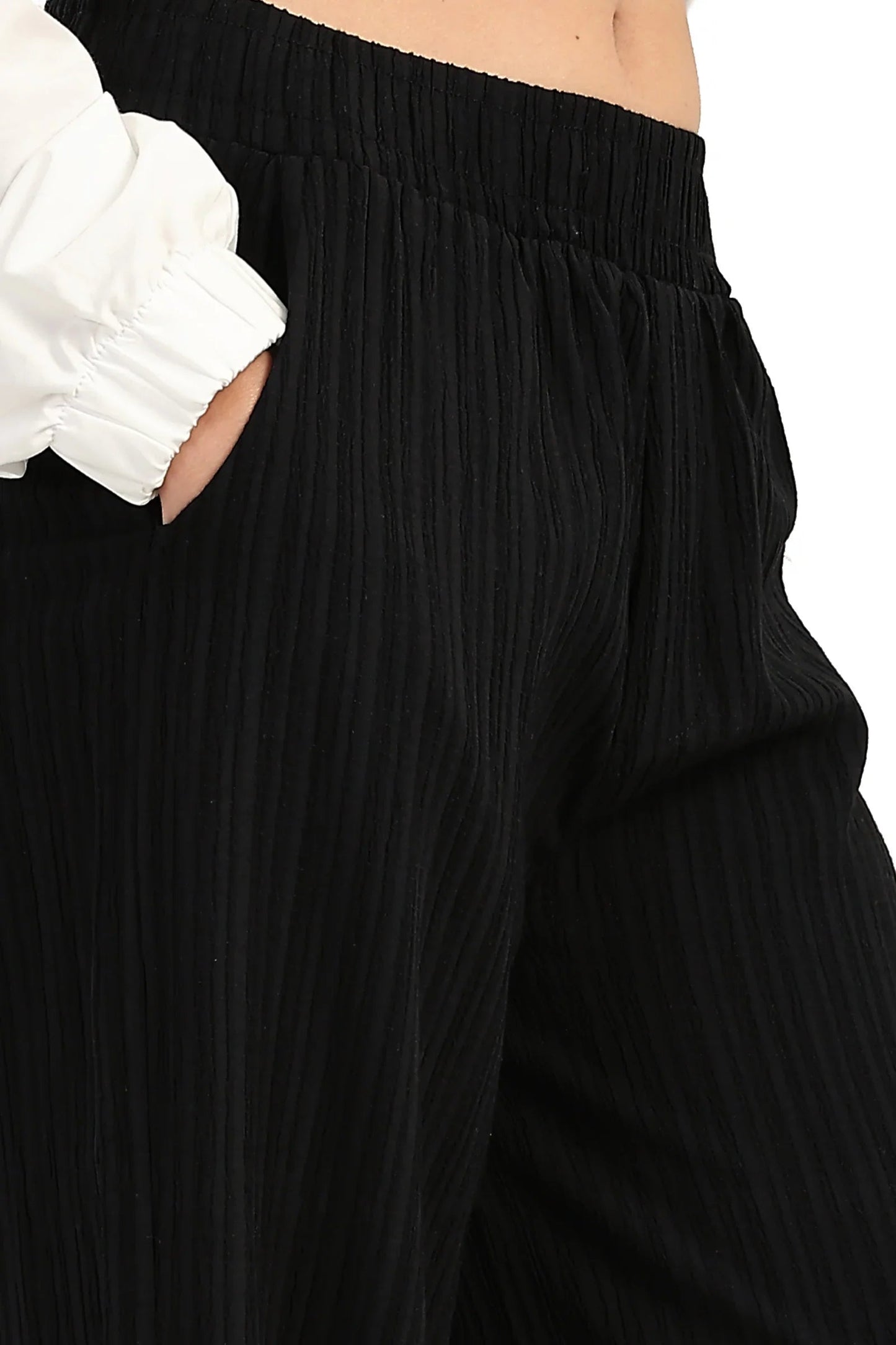 بنطال بخصر عالي و بقصة ساق واسعة - Carinasaudi.com