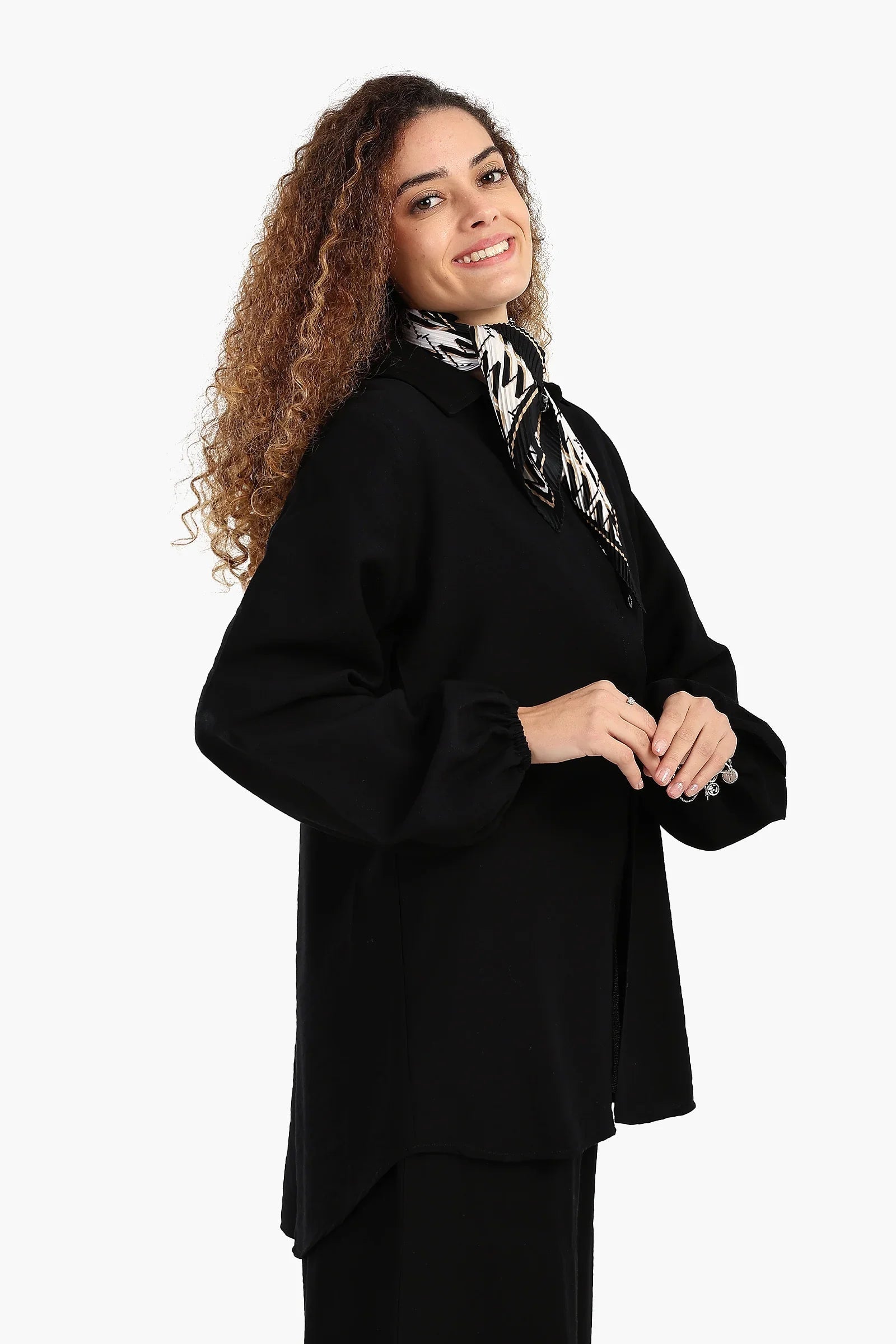 قميص كتان بأكمام طويلةو بسوار مطاطي - Carinasaudi.com