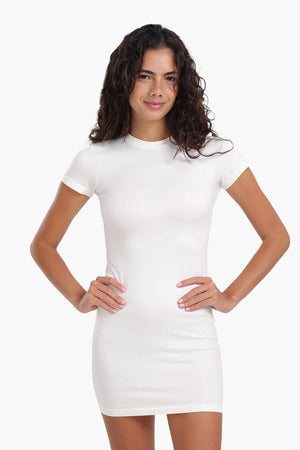 Short-sleeved, narrow-neck dress