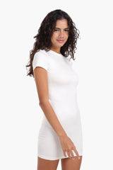 فستان قصير  باكمام قصيرة برقبة ضيقة - Carinasaudi.com