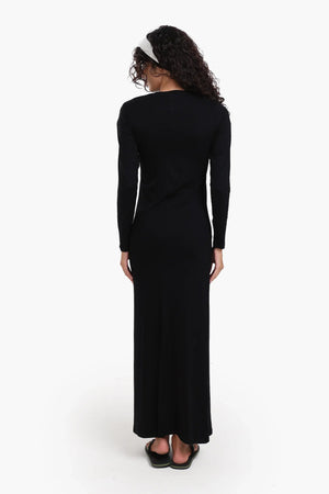Long dress with long sleeves