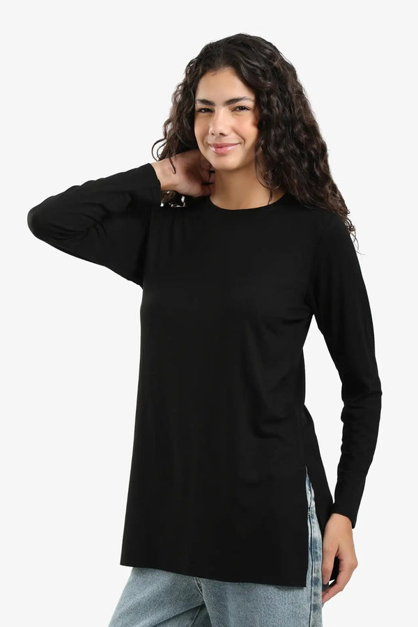 long-sleeved poplin blouse