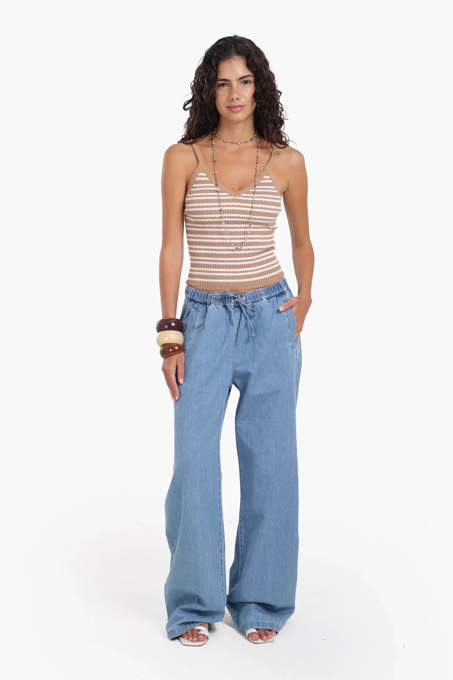 بلوزة بطبعة خطوط بحمالات رفيعة - Carinasaudi.com