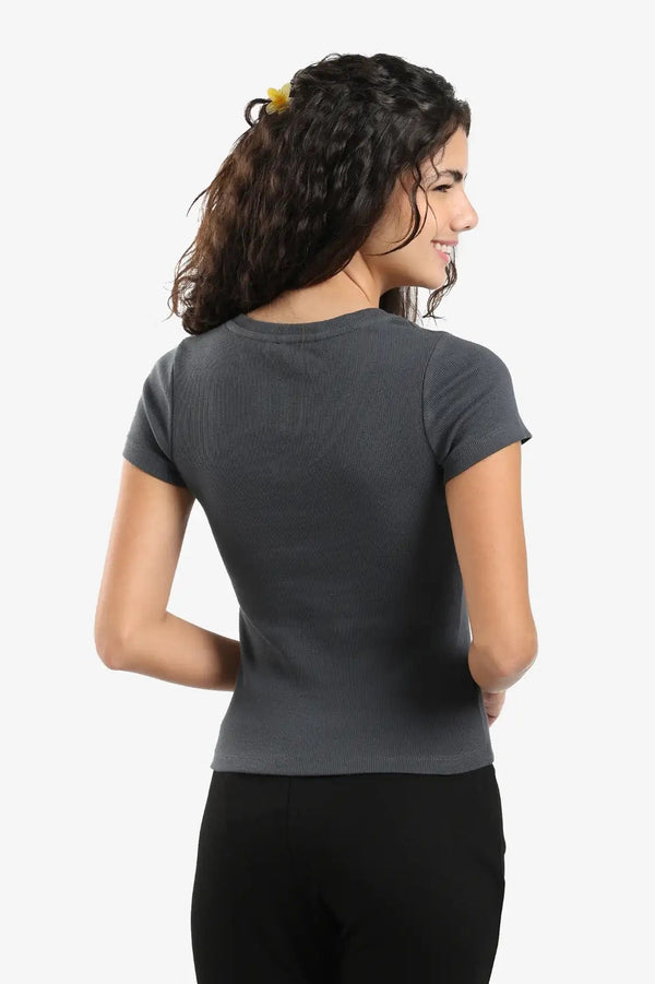 Fitted blouse with a V-neck