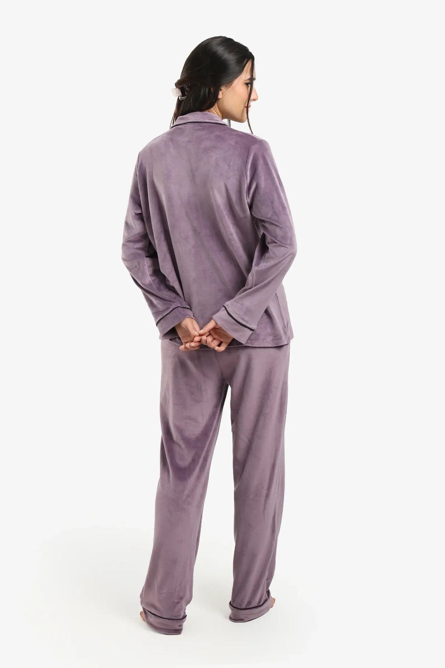 طقم بيجاما مخملي