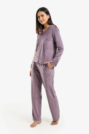v V-neck pajama set
