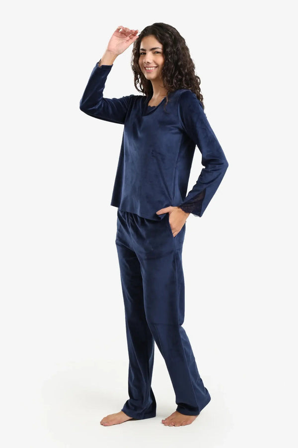 v V-neck pajama set