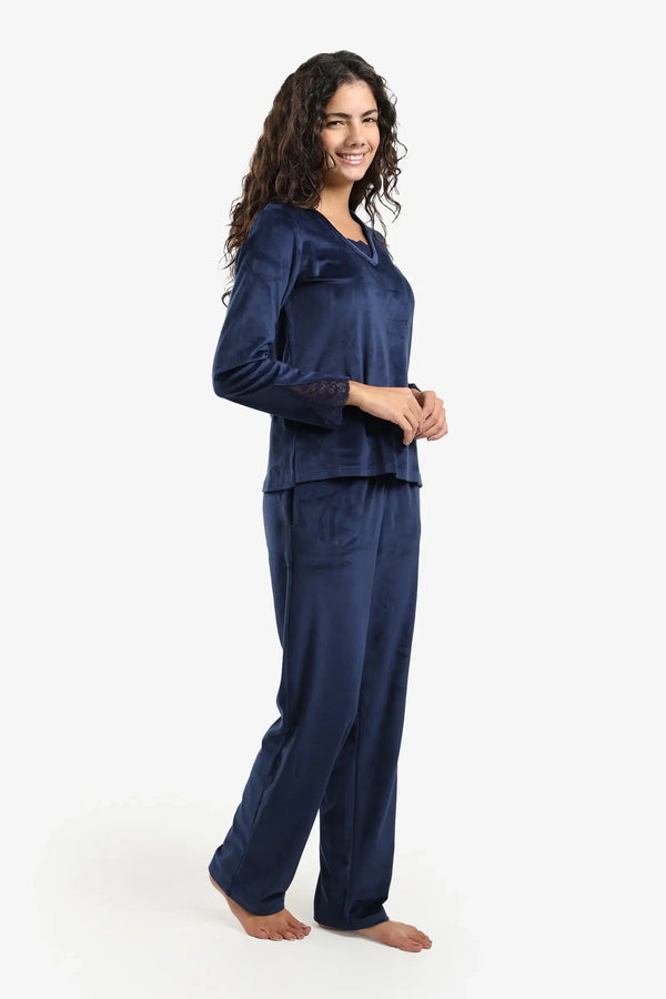 v V-neck pajama set