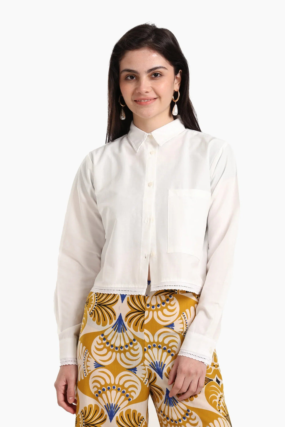 Cropped poplin shirt with lace trim