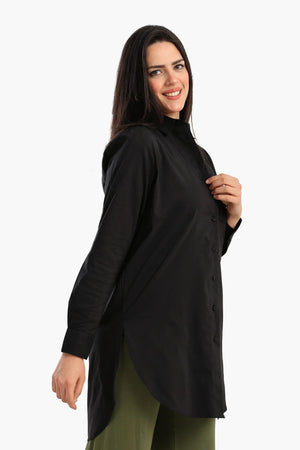 Long-sleeved cotton shirt with front buttons