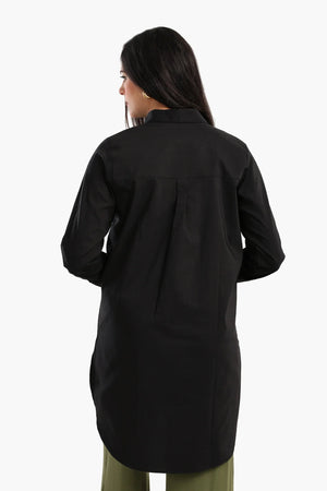 Long-sleeved cotton shirt with front buttons