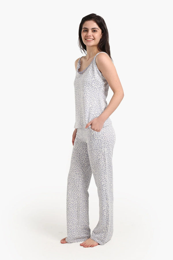 Lace-trimmed printed pajamas