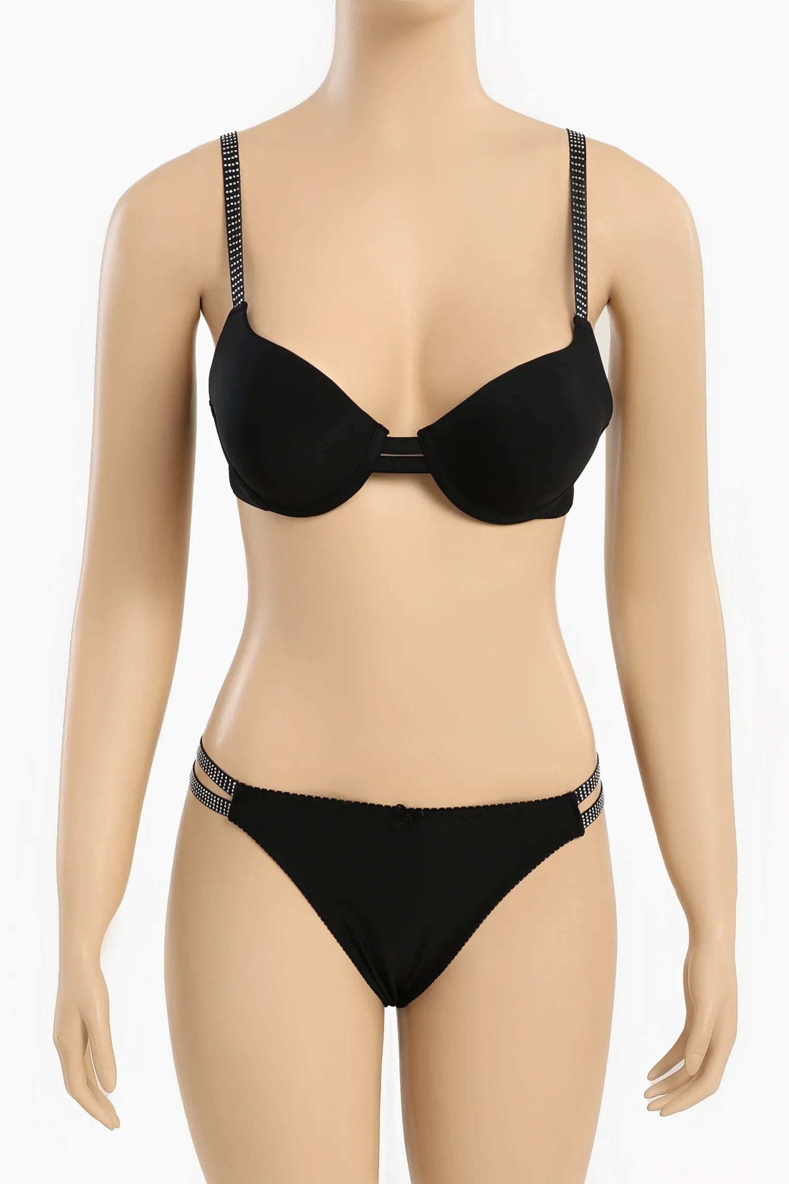 طقم مكون من صدرية و سروال داخلي مزين بالخرز - Carinasaudi.com