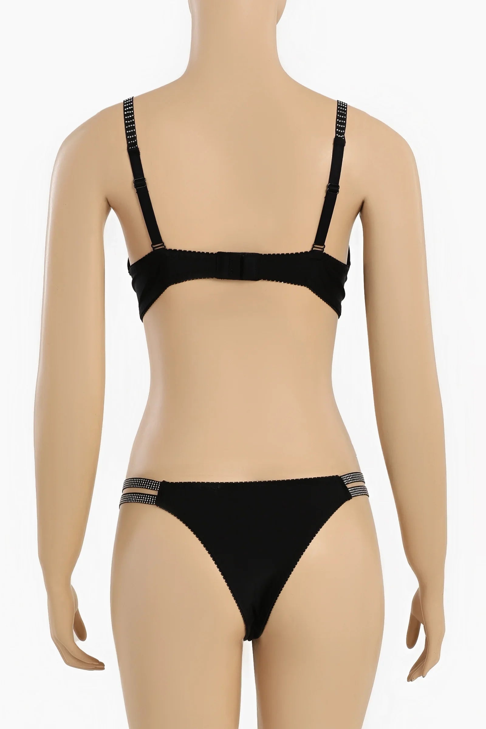 طقم مكون من صدرية و سروال داخلي مزين بالخرز - Carinasaudi.com