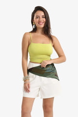 بلوزة بفتحة أمامية عند الخصر