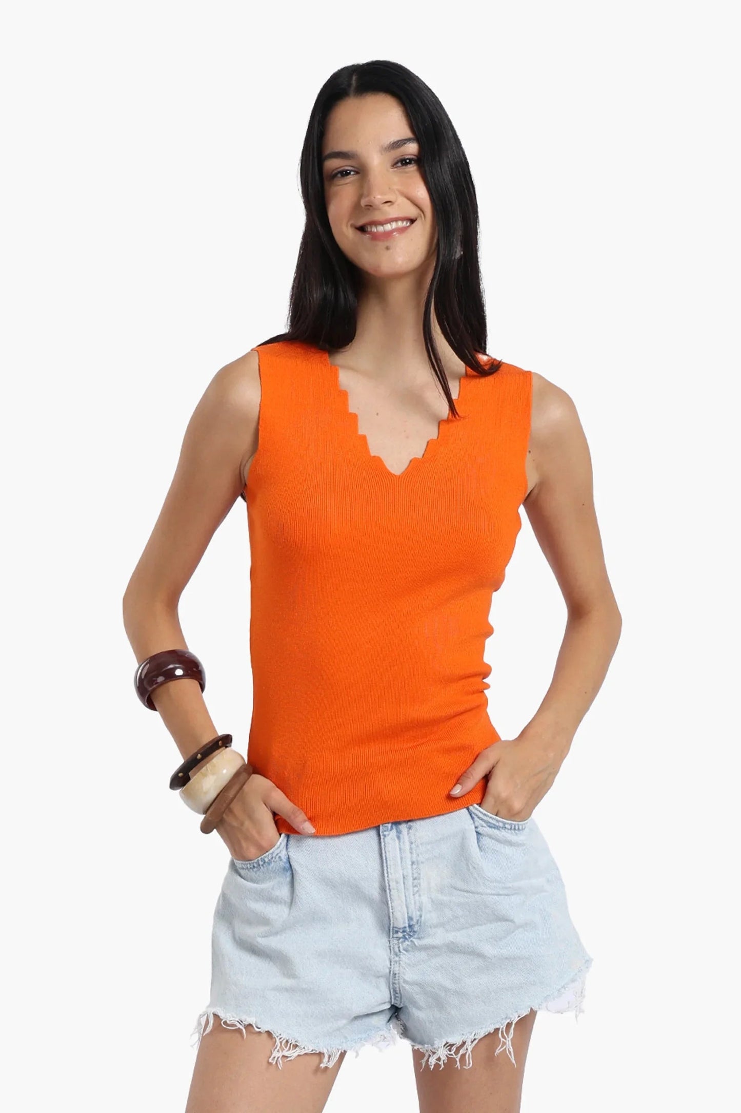 بلوزة بدون درزات بفتحة رقبة - Carinasaudi.com