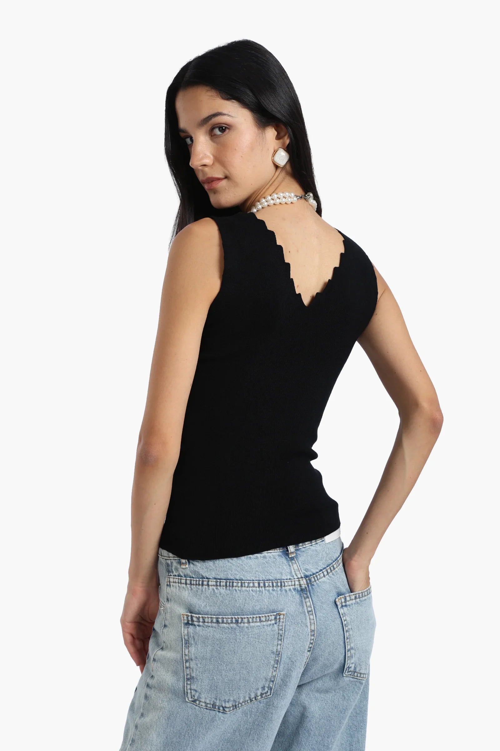 بلوزة بدون درزات بفتحة رقبة - Carinasaudi.com