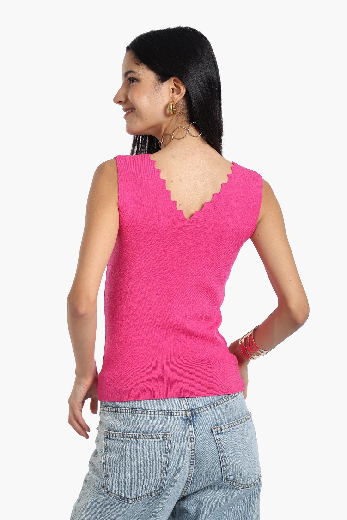 بلوزة بدون درزات بفتحة رقبة - Carinasaudi.com