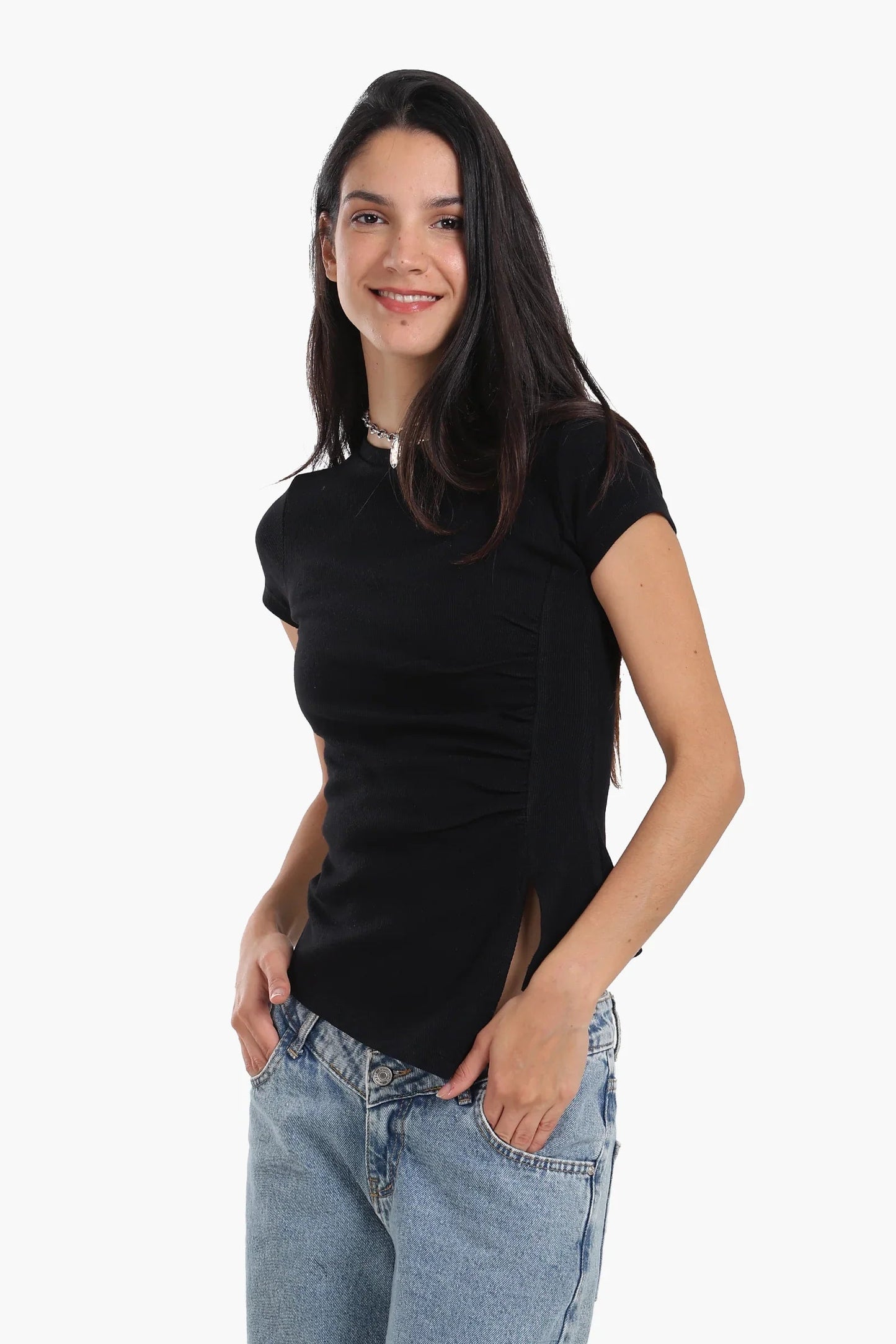 بلوزة بحواف غير متماثلة - Carinasaudi.com