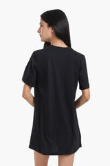 فستان قطني بأكمام قصيرة و حواف شبك - Carinasaudi.com