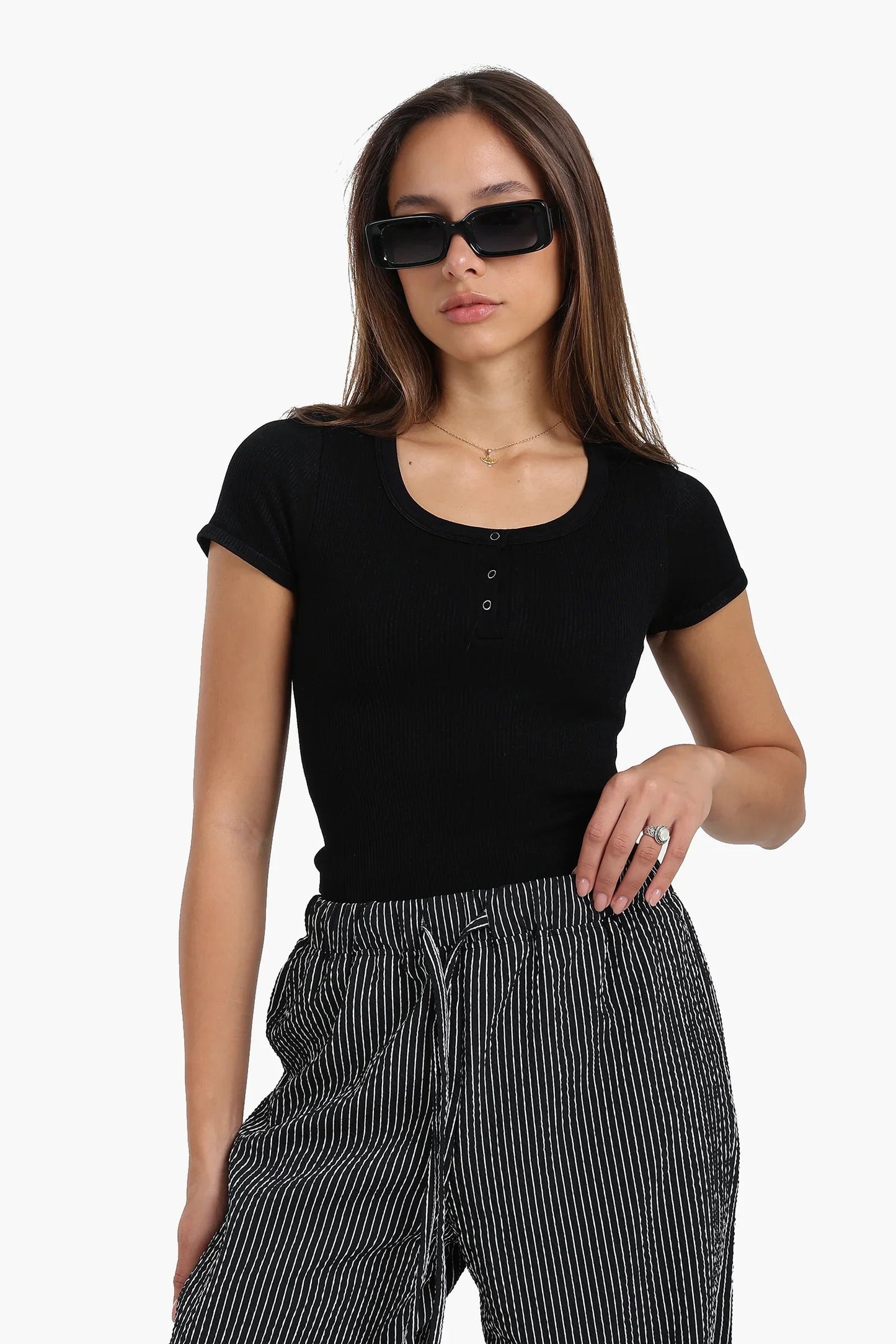 بلوزة بدون اكمام بدون درزات - Carinasaudi.com