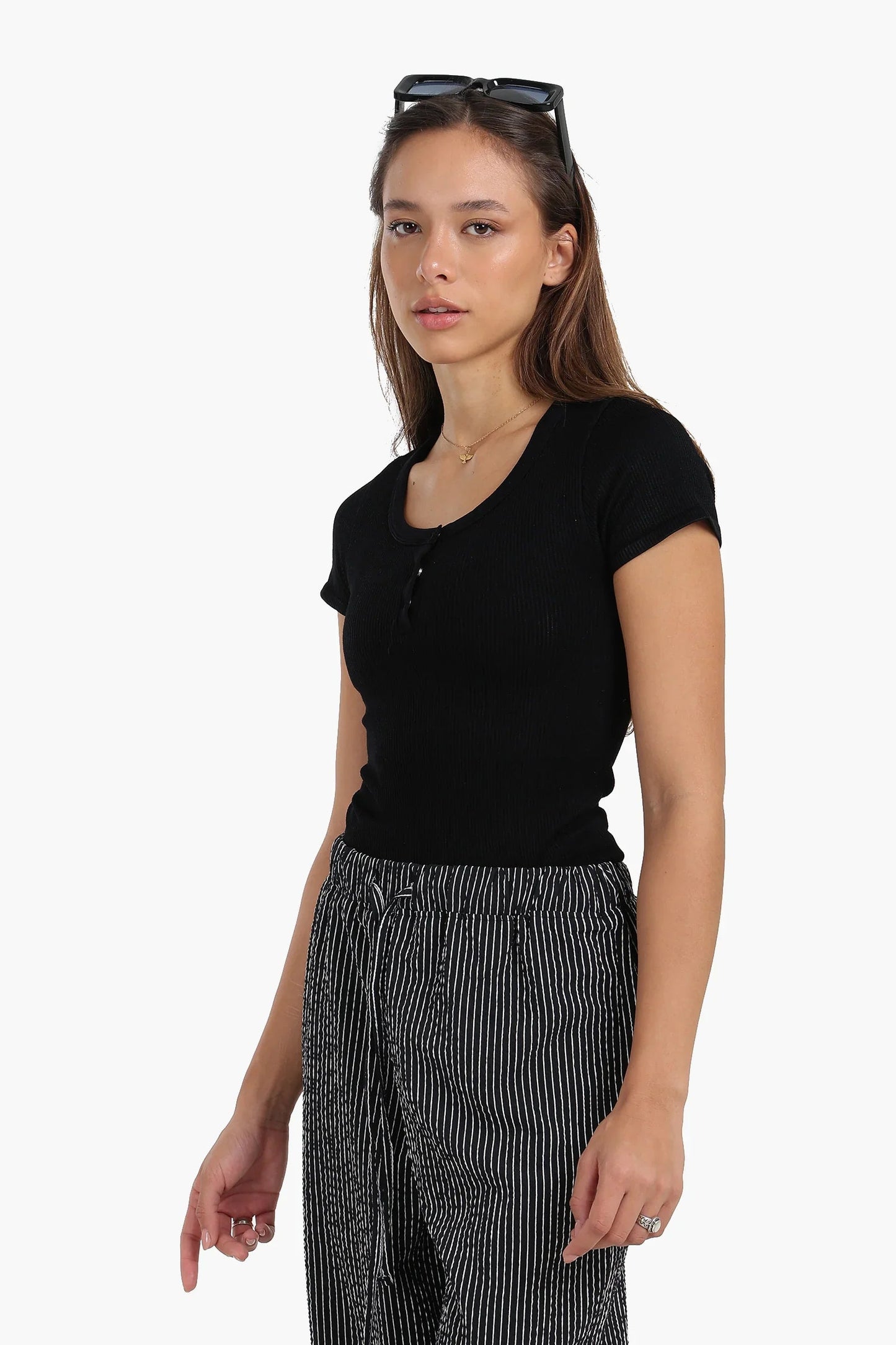 بلوزة بدون اكمام بدون درزات - Carinasaudi.com