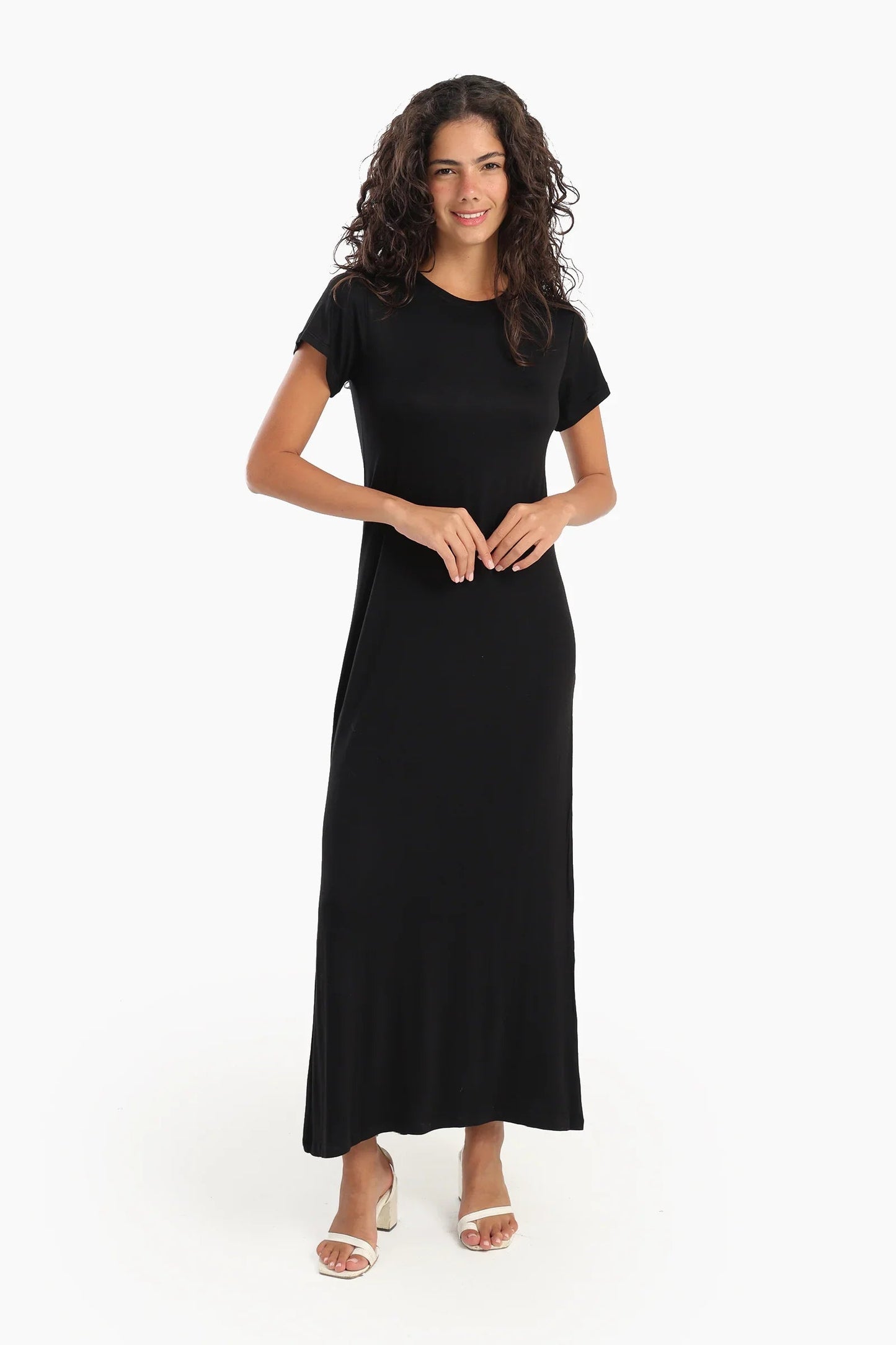 فستان طويل باكمام قصيرة - Carinasaudi.com