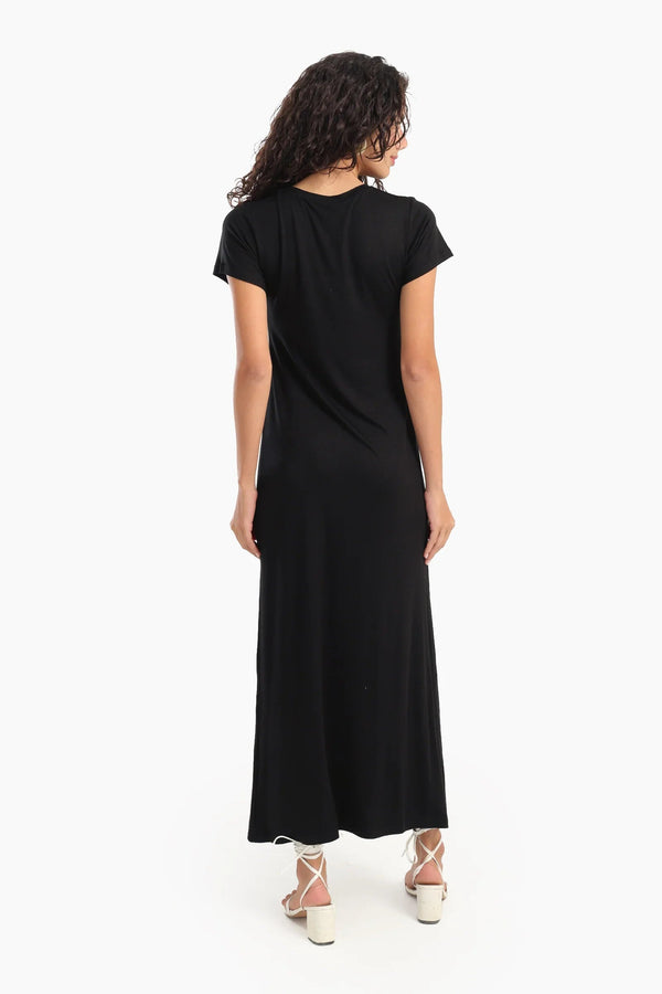 Long dress with short sleeves