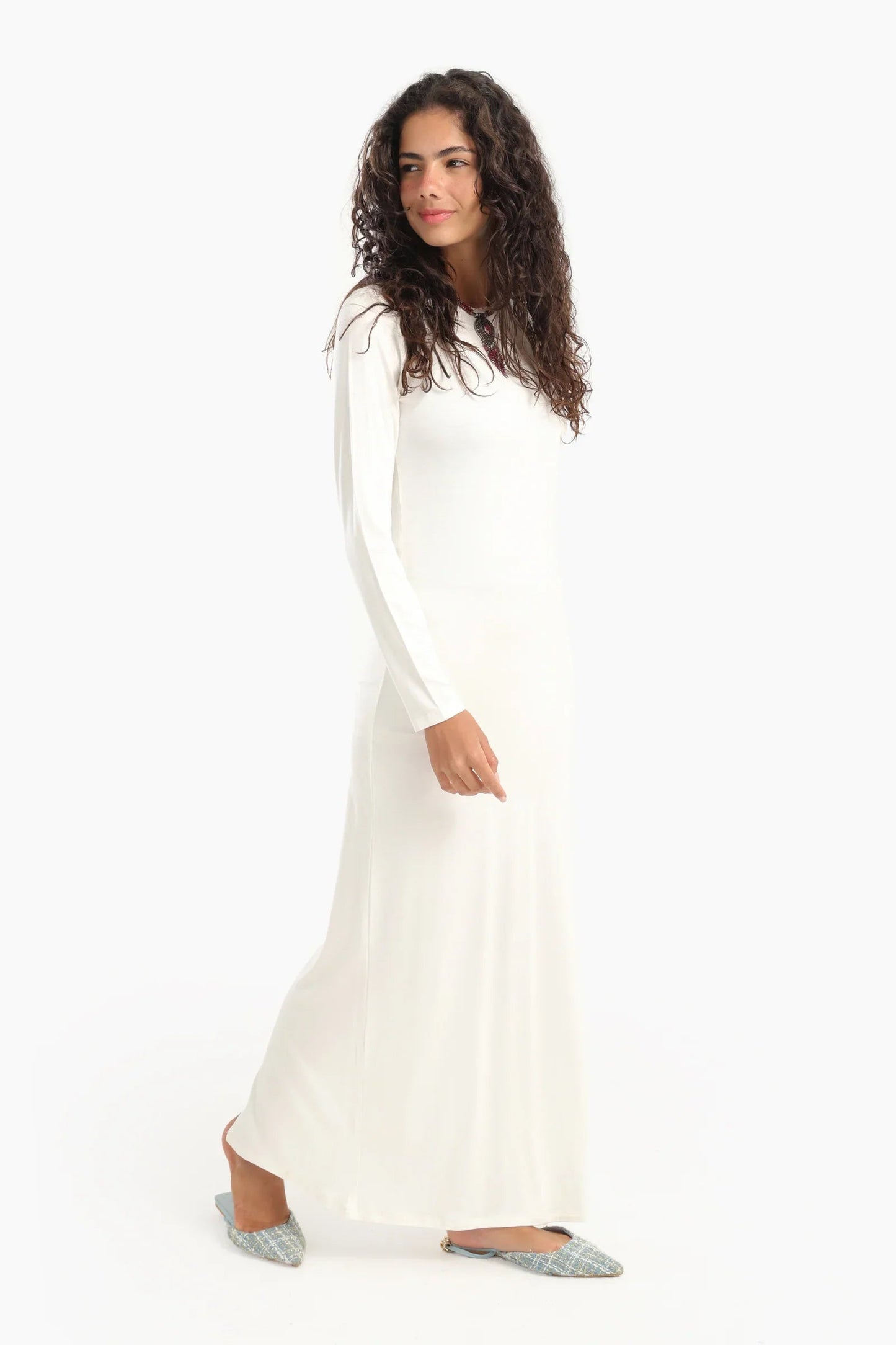 فستان طويل باكمام طويلة - Carinasaudi.com