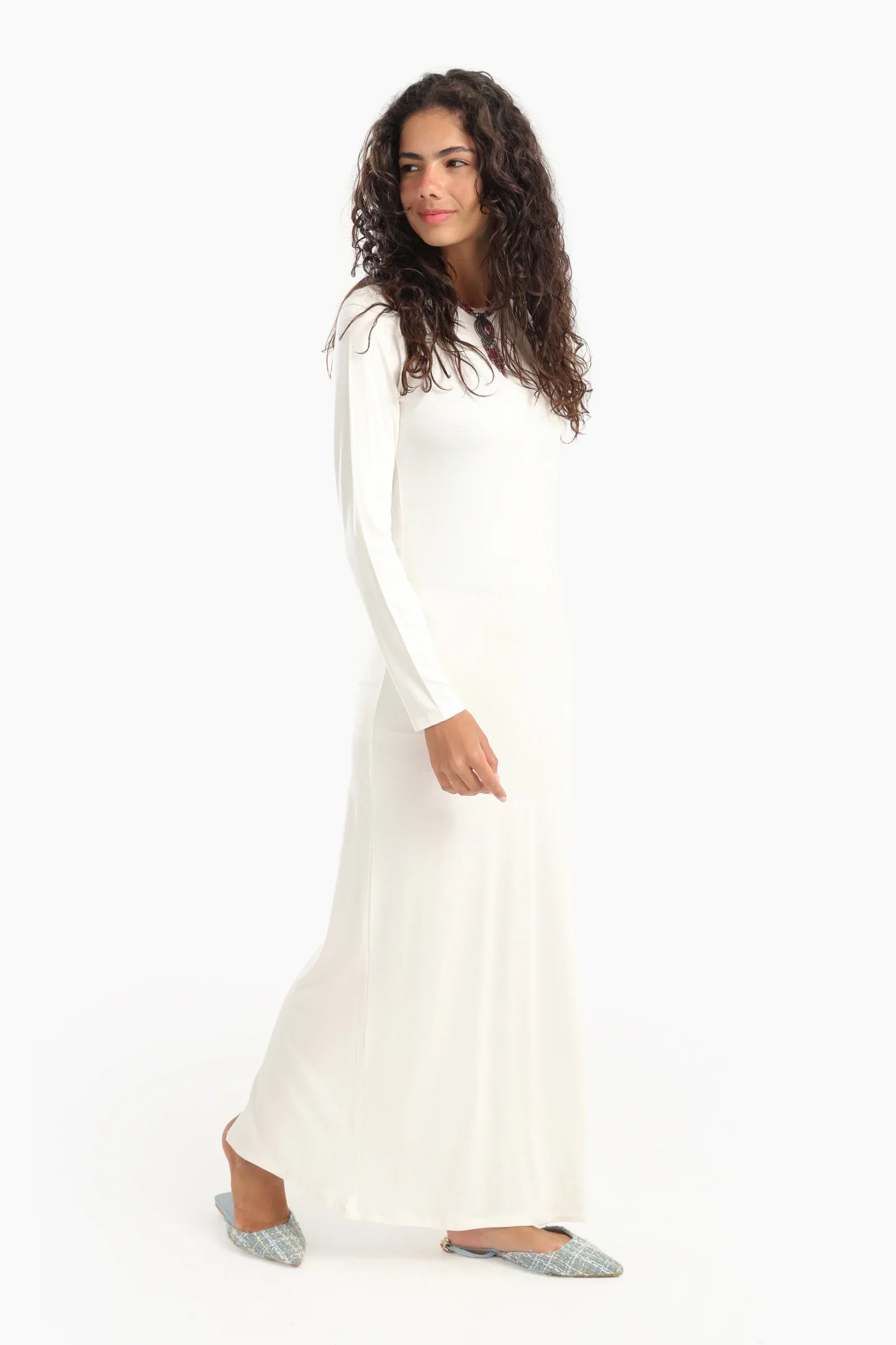 فستان طويل باكمام طويلة - Carinasaudi.com