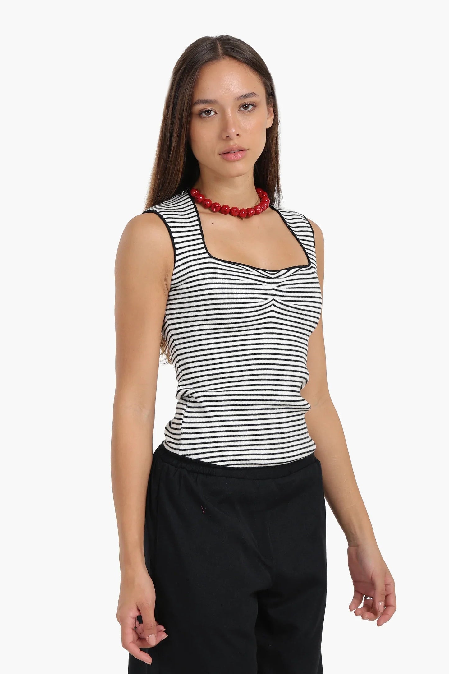 بلوزة بدون أكمام - Carinasaudi.com