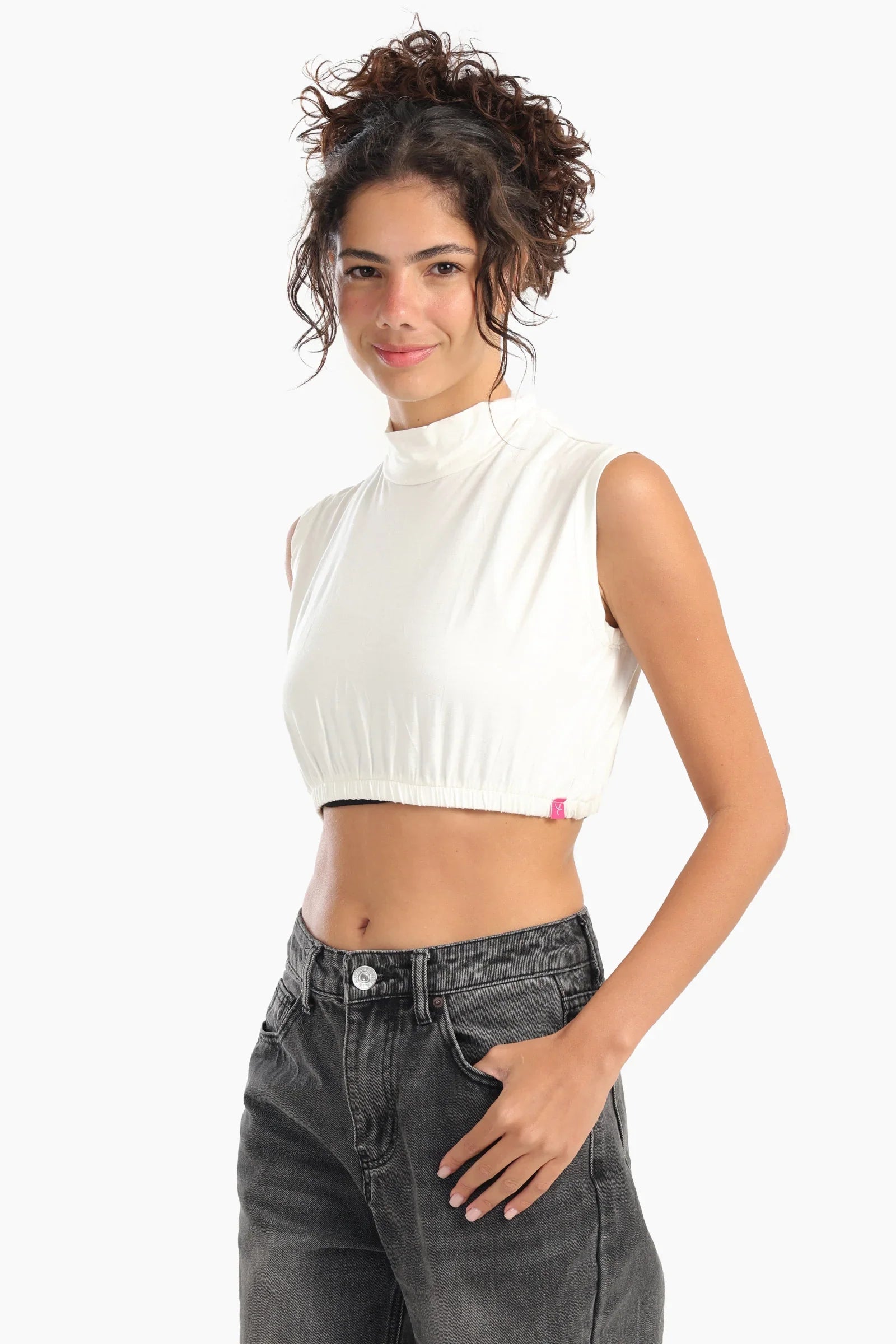 غطاء رقبة بدون أكمام ورقبة عالية - Carinasaudi.com